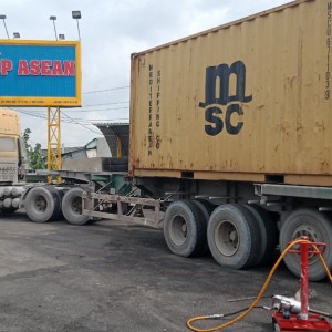 Chia sẻ kinh nghiệm lái xe tải nặng - container cho tài mới