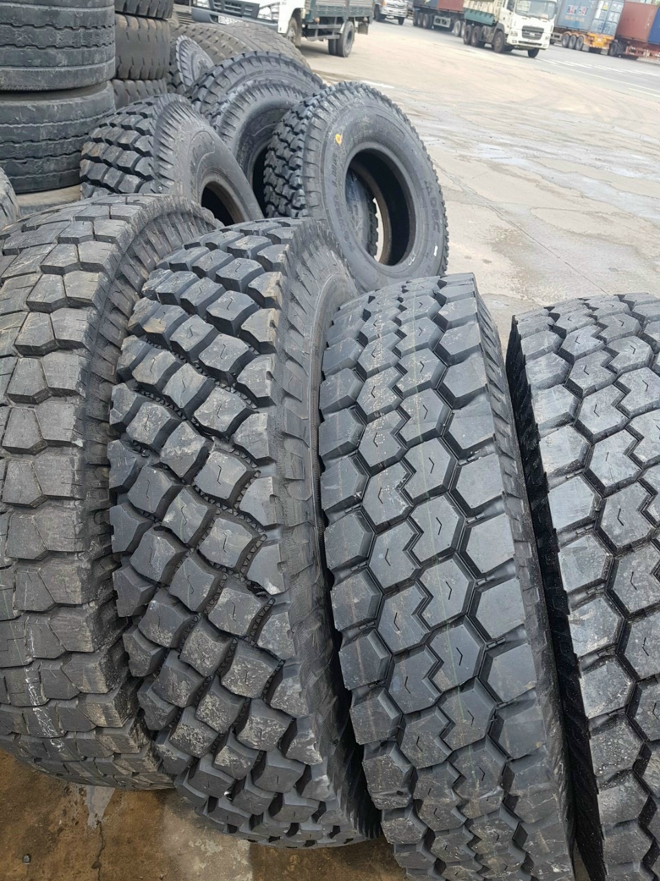 lốp xe tải bình dương