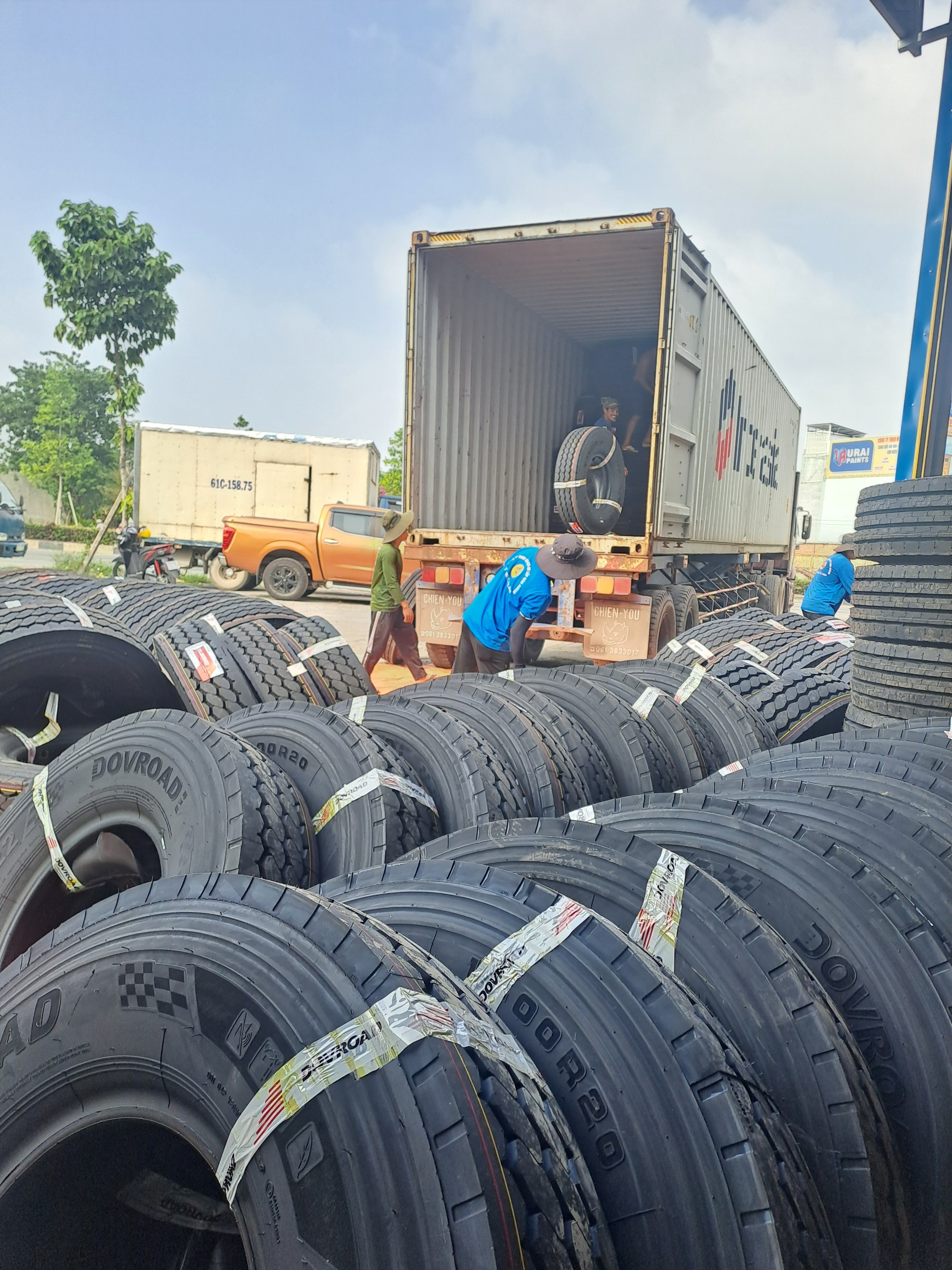 lốp ô tô Bridgestone chính hãng ở đâu tại Bình Dương