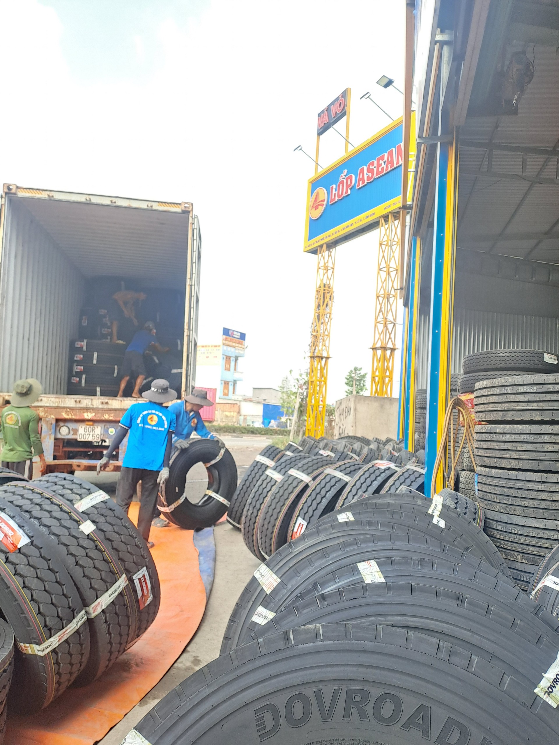 lốp xe tải giá rẻ tại Bình Dương - TPHCM