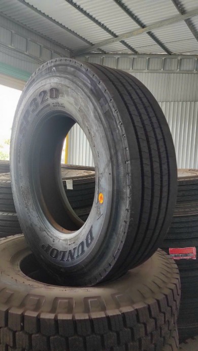 Dịch vụ dán lốp xe tải giá rẻ