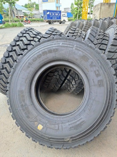 Lốp dán xe tải có bền không?