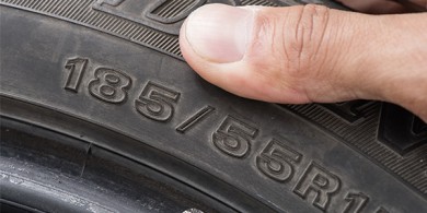 Vì sao chiều rộng lốp ô tô kết thúc bằng số 5?